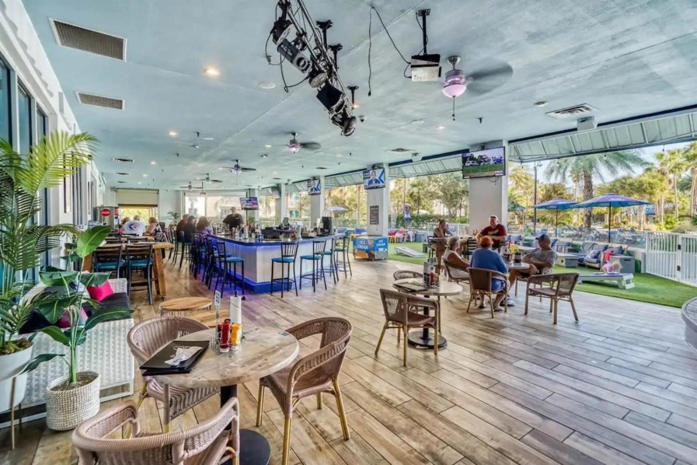 5 Star Resort 11Th Fl Stunning Sunrise 2Br 2Ba King Suite,Pools ,Shuttle Or Walk To Beach Destin Exterior foto
